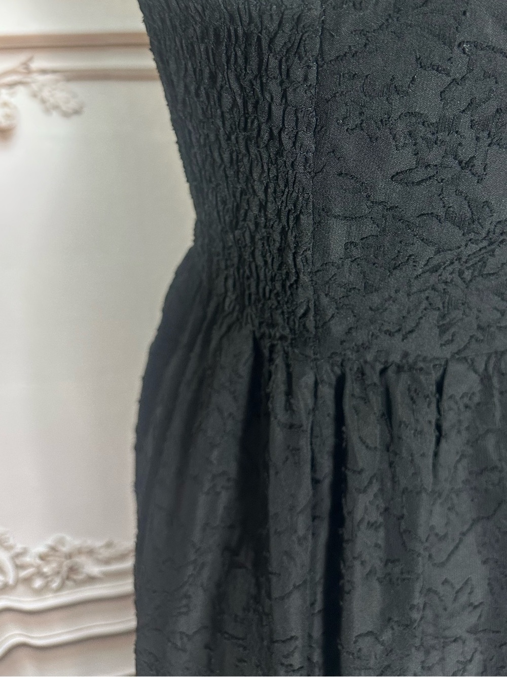 Black Lace-Trim Midi Dress with Spaghetti Straps - Picture 5 of 10
